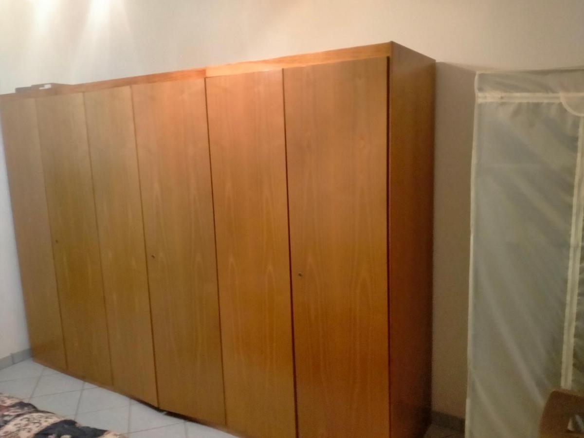 Appartamento Santa Giusta Bagian luar foto