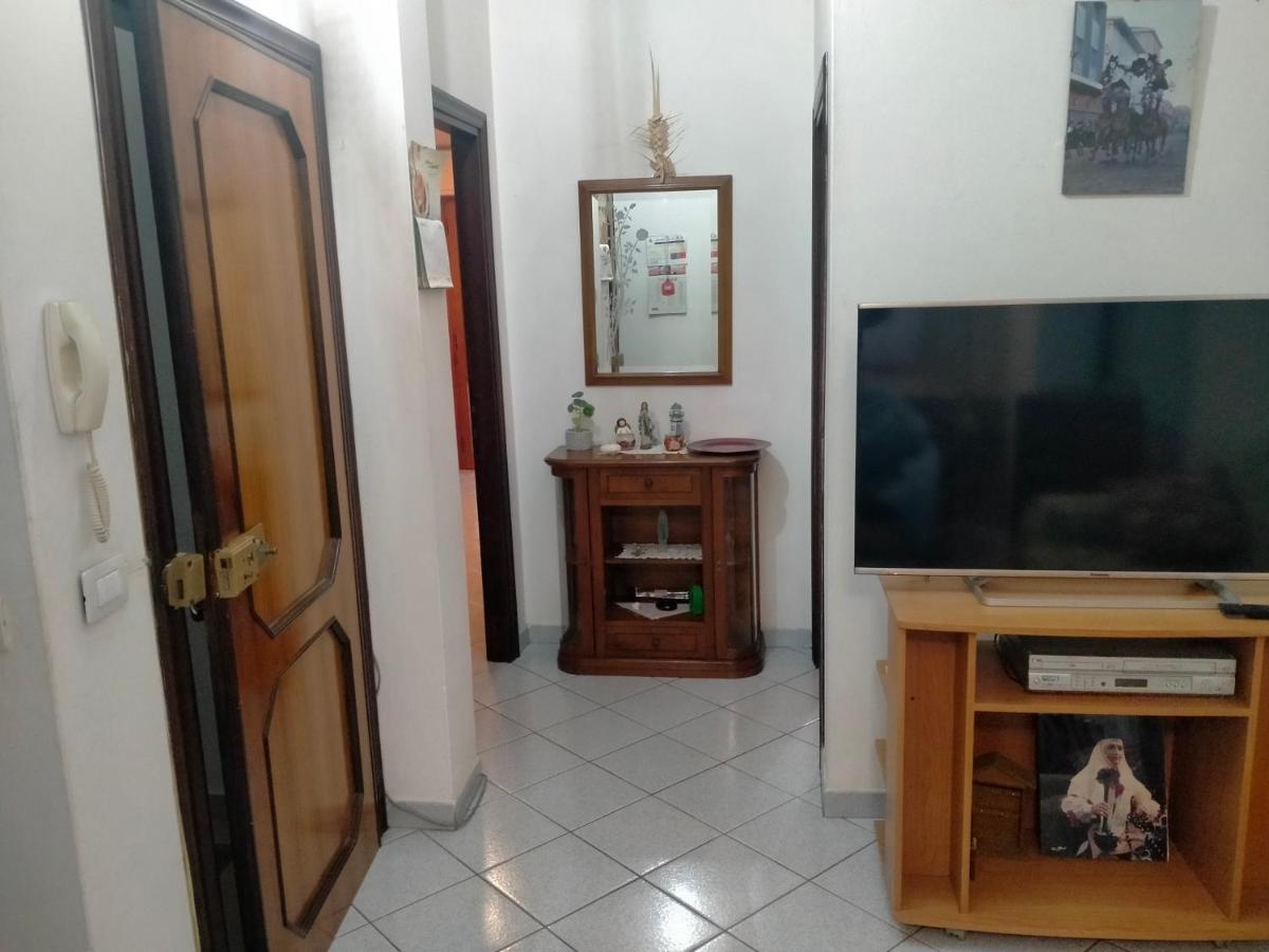 Appartamento Santa Giusta Bagian luar foto