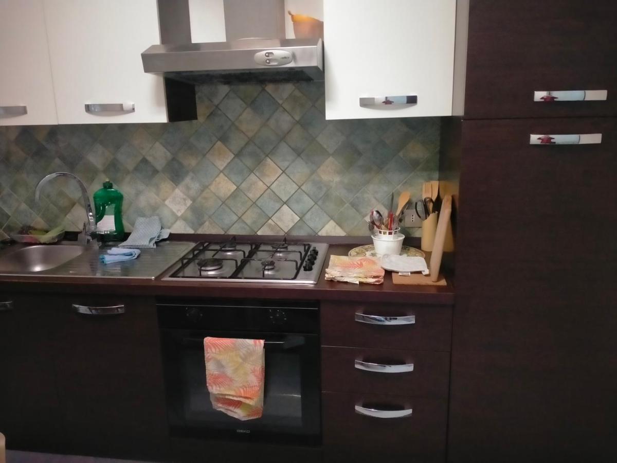 Appartamento Santa Giusta Bagian luar foto