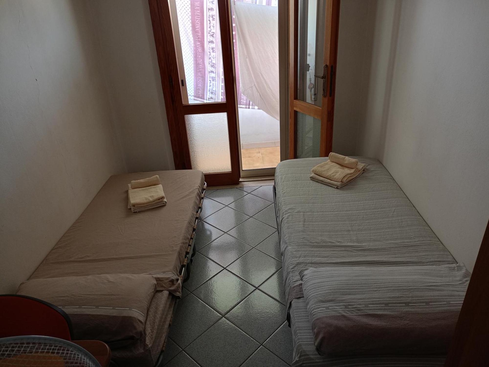 Appartamento Santa Giusta Bagian luar foto