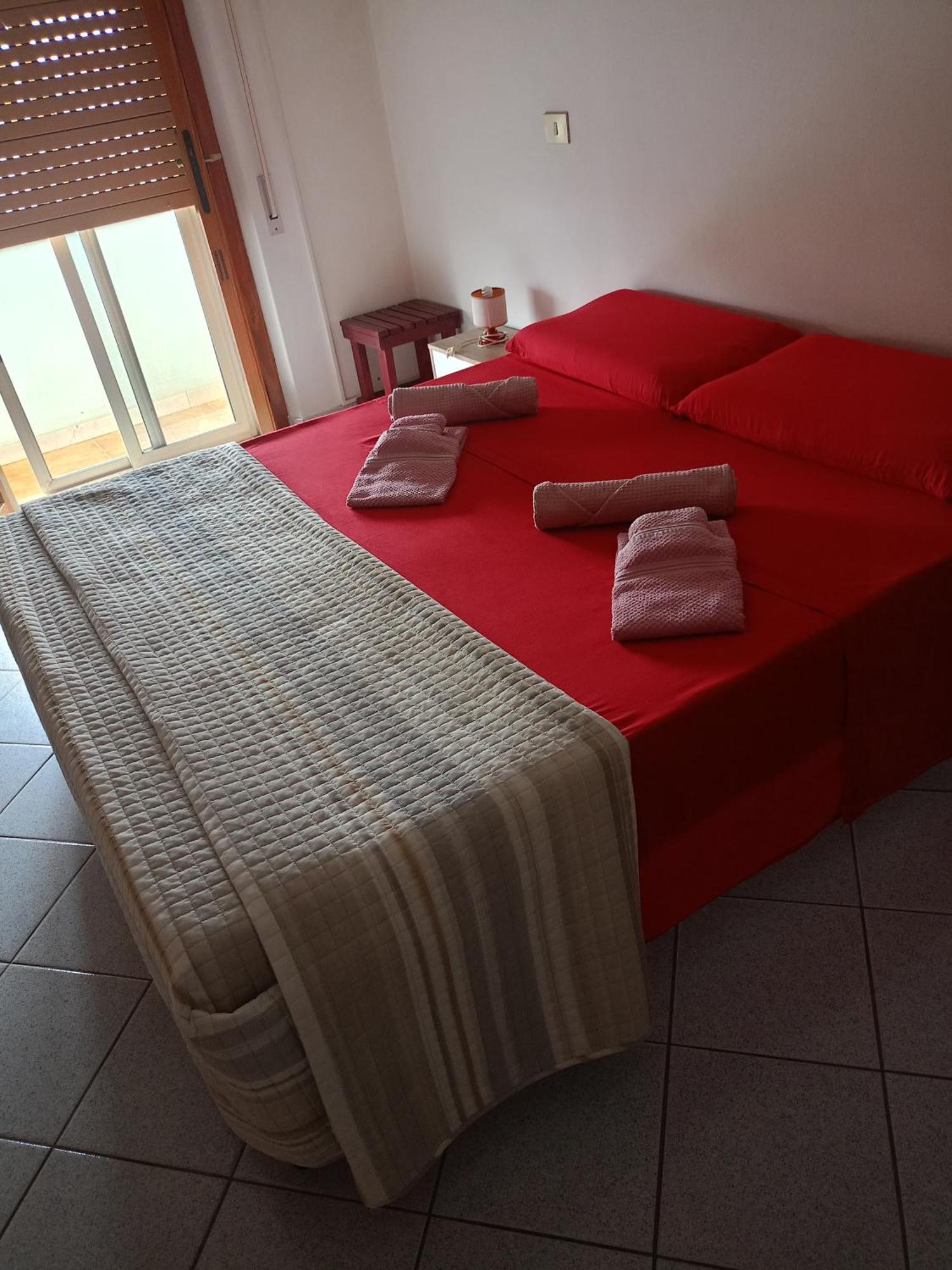 Appartamento Santa Giusta Bagian luar foto